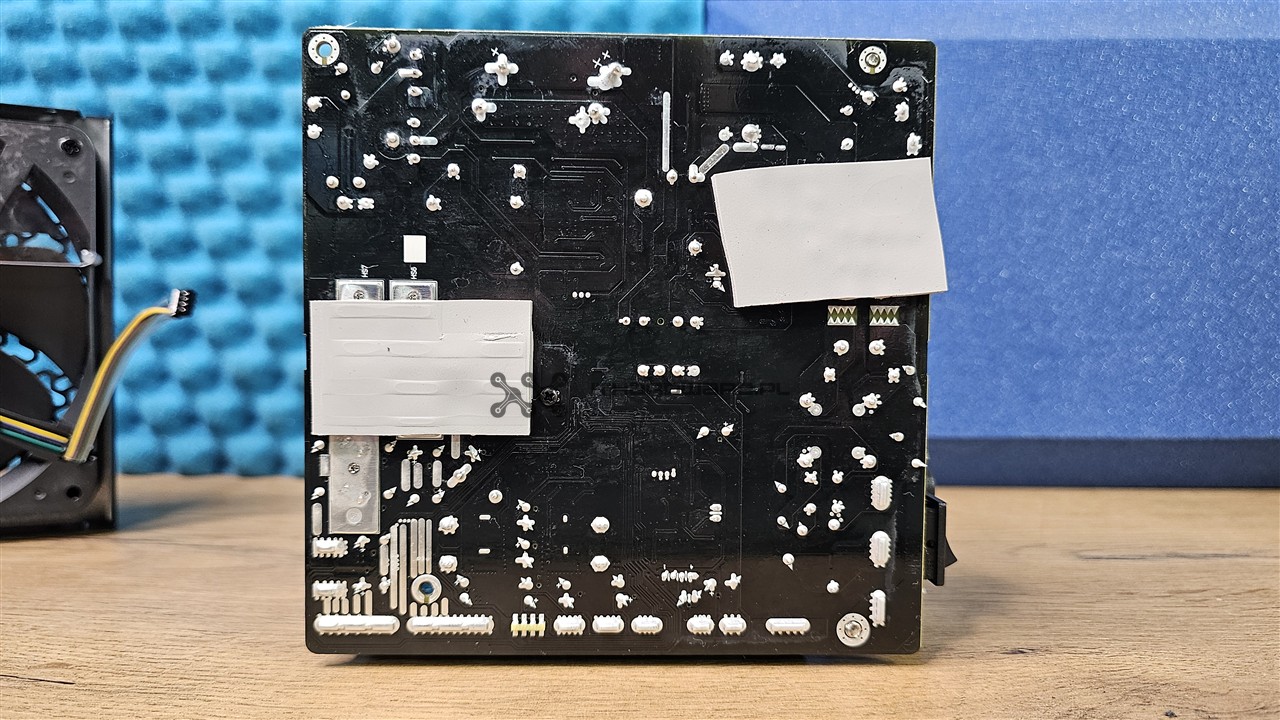 Corsair RM1000x Shift (2025)