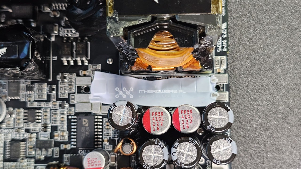 Corsair RM1000x Shift (2025)