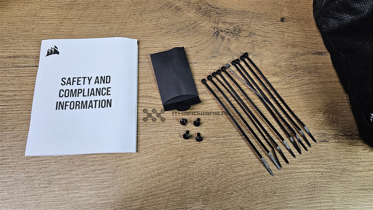 Corsair RM1000x Shift (2025)