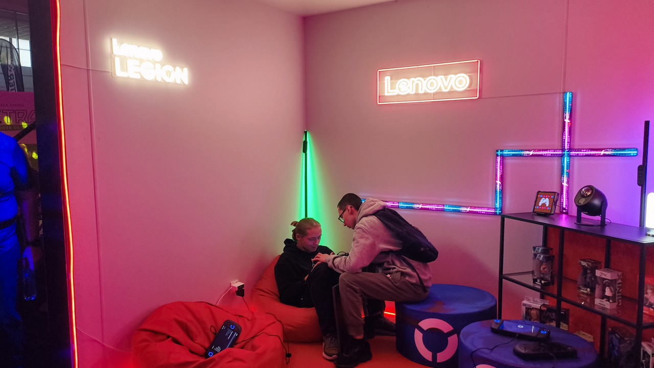 lenovo