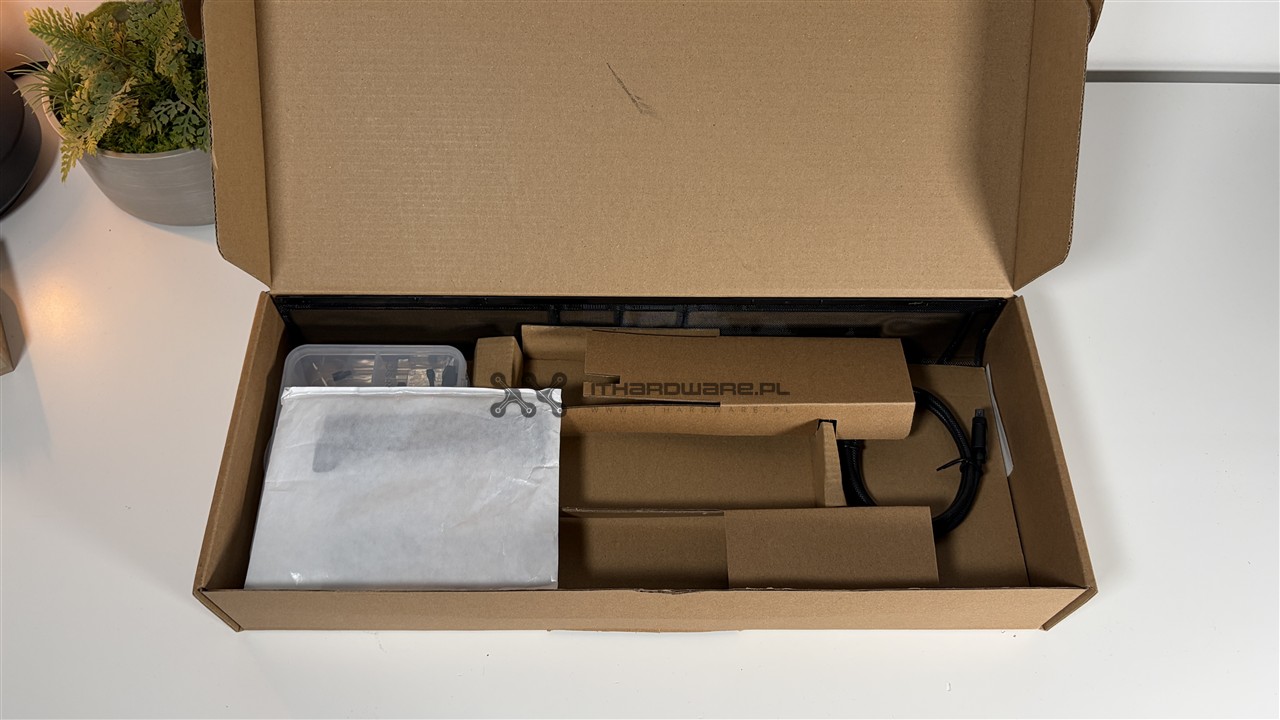 Obudowa Corsair Air 5400