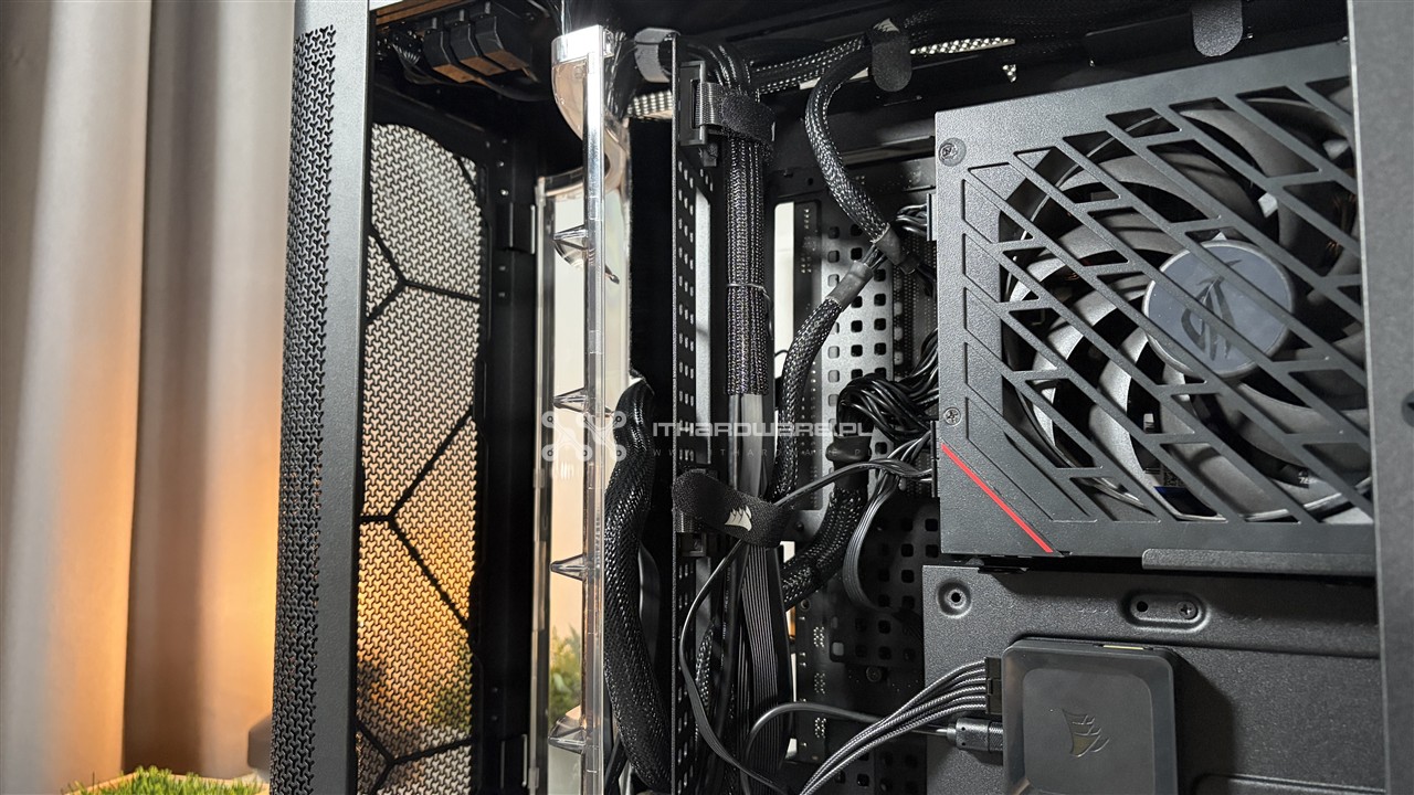 Obudowa Corsair Air 5400