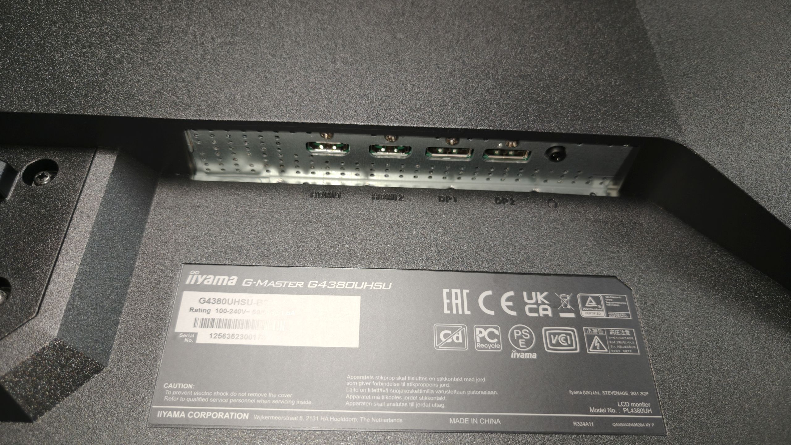 iiyama G-Master G4380UHSU-B2 Red Eagle - test kolosa, który może zastapić telewizor