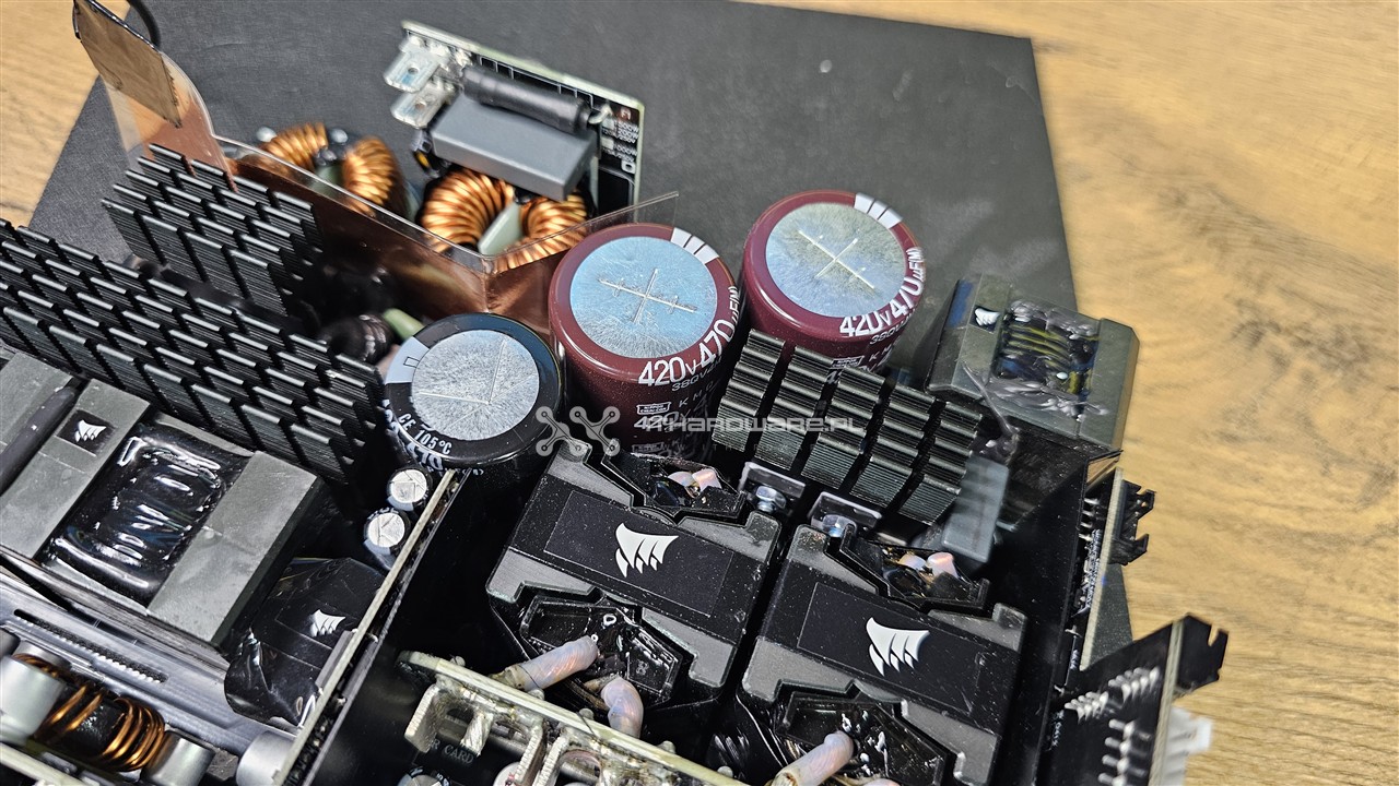 Corsair HX1200i Shift (2025)