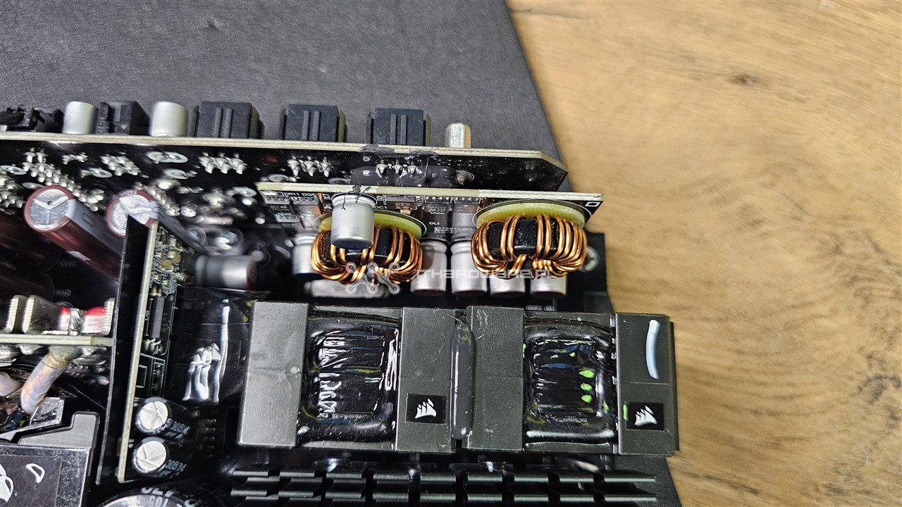 Corsair HX1200i Shift (2025)