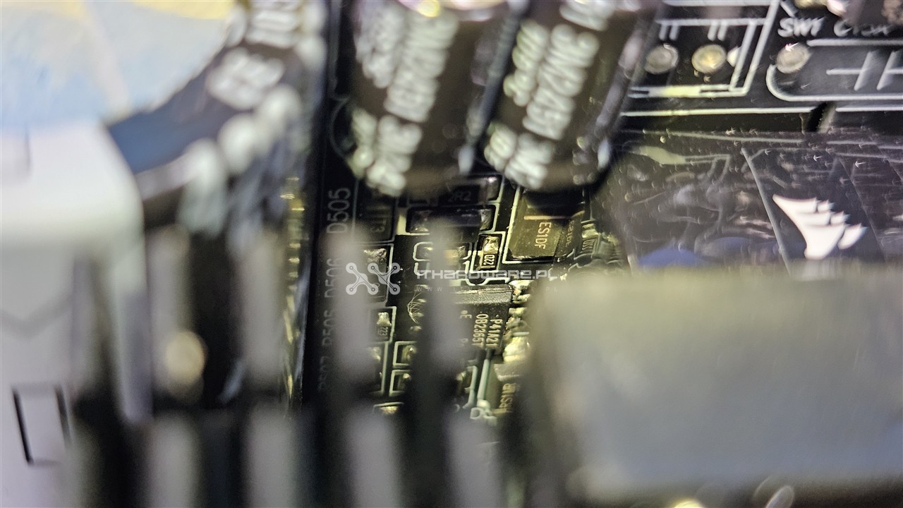 Corsair HX1200i Shift (2025)