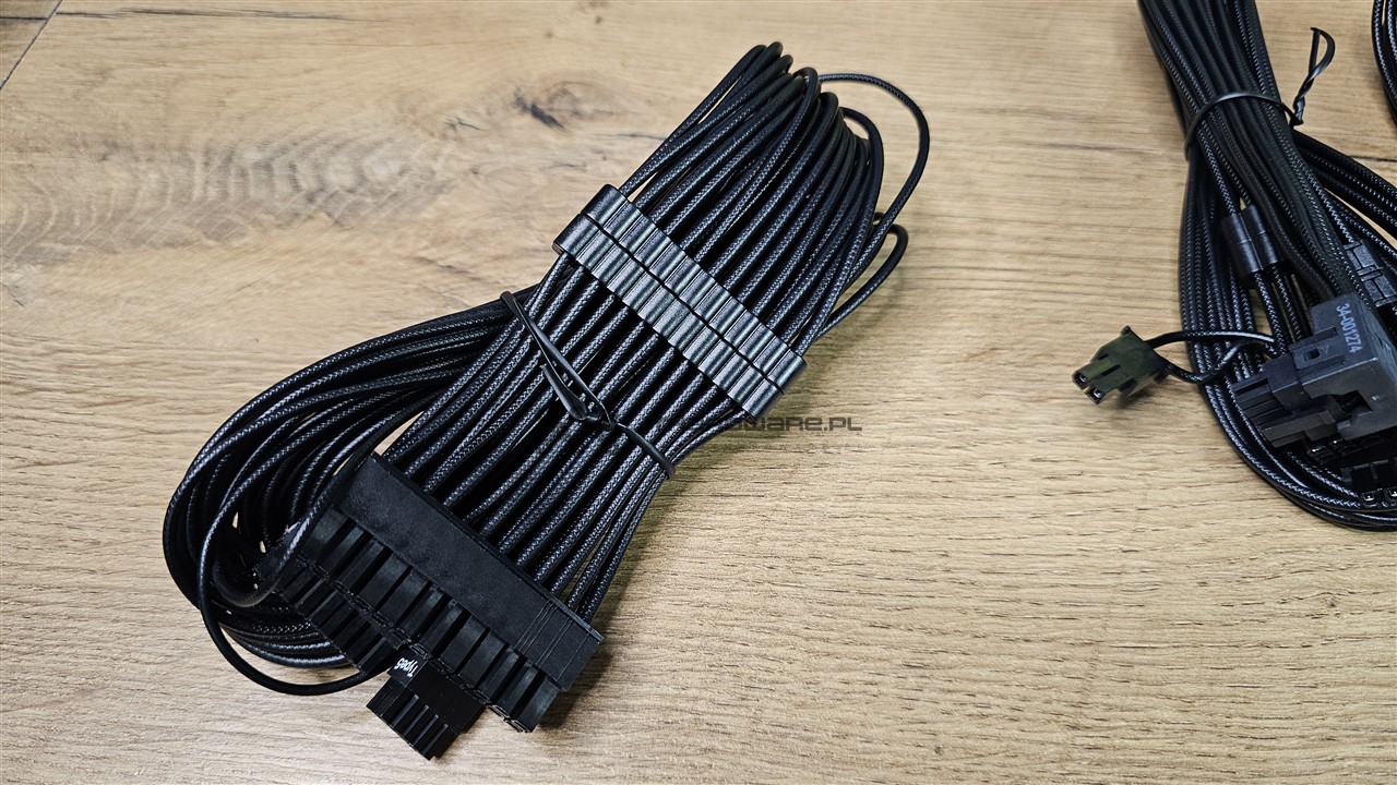 Corsair HX1200i Shift 2025 cables