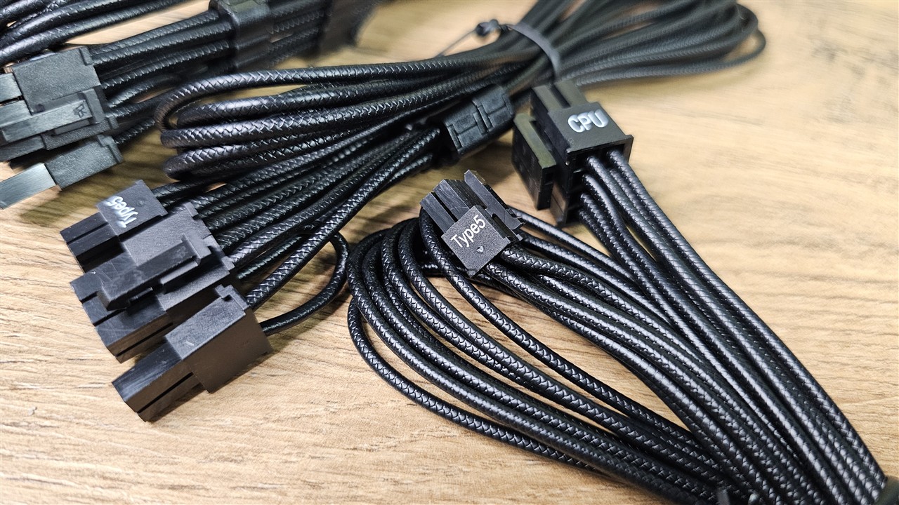 Corsair HX1200i Shift 2025 cables