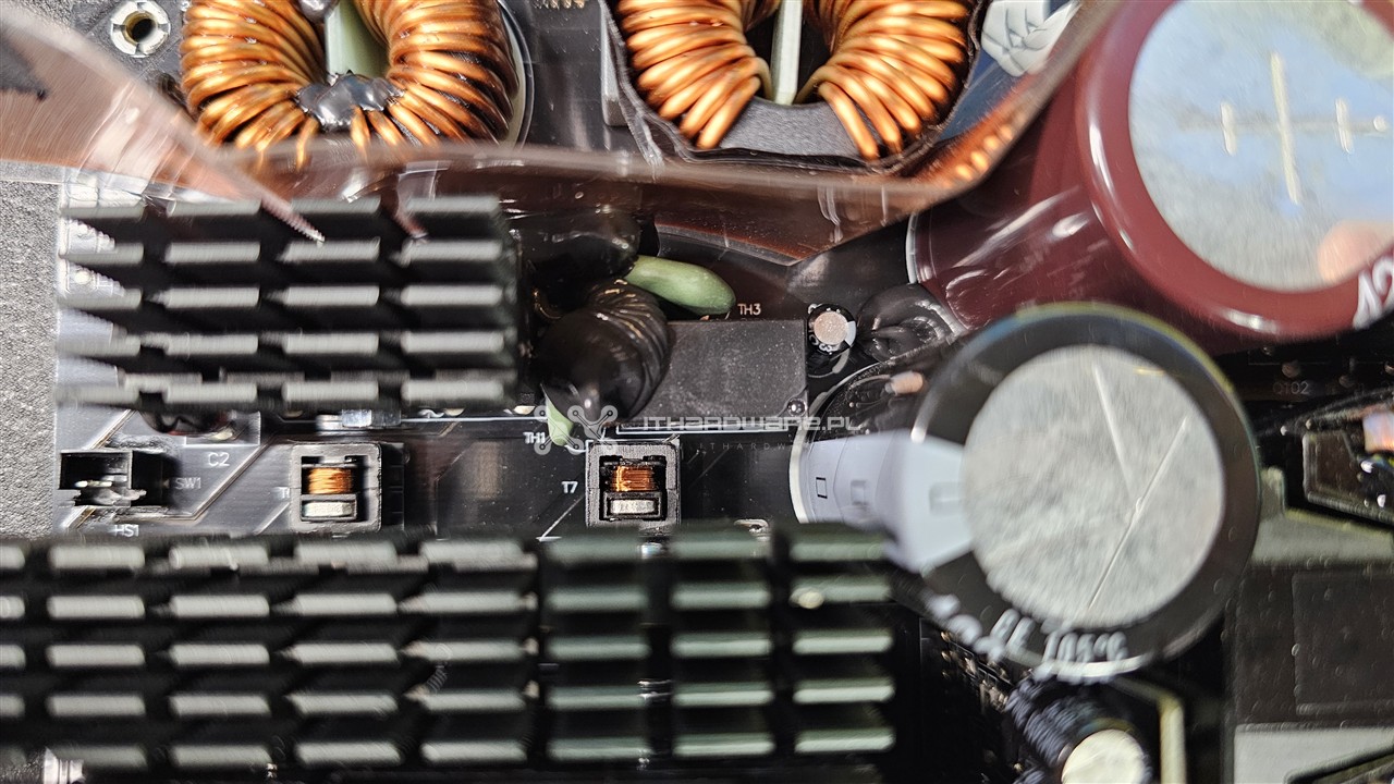 Corsair HX1200i Shift (2025)