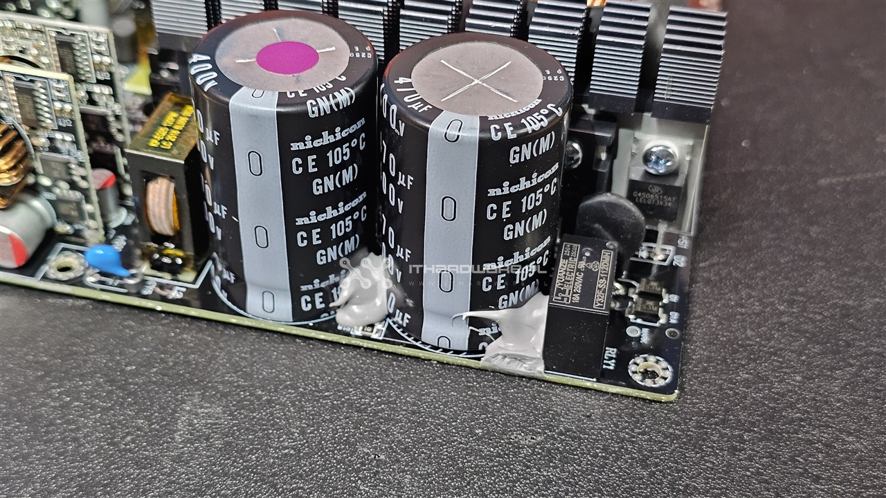 SMX Okame G3 1200 W – strona pierwotna