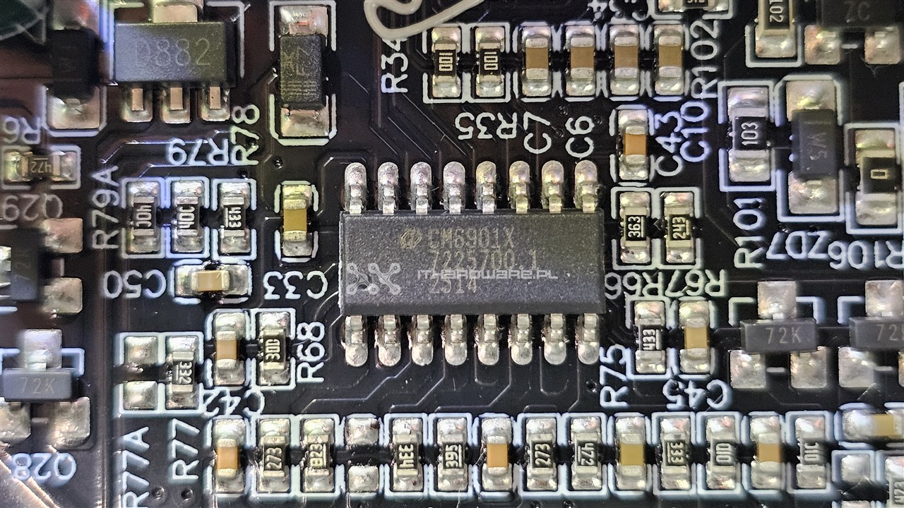 SMX Okame G3 1200 W – strona wtórna