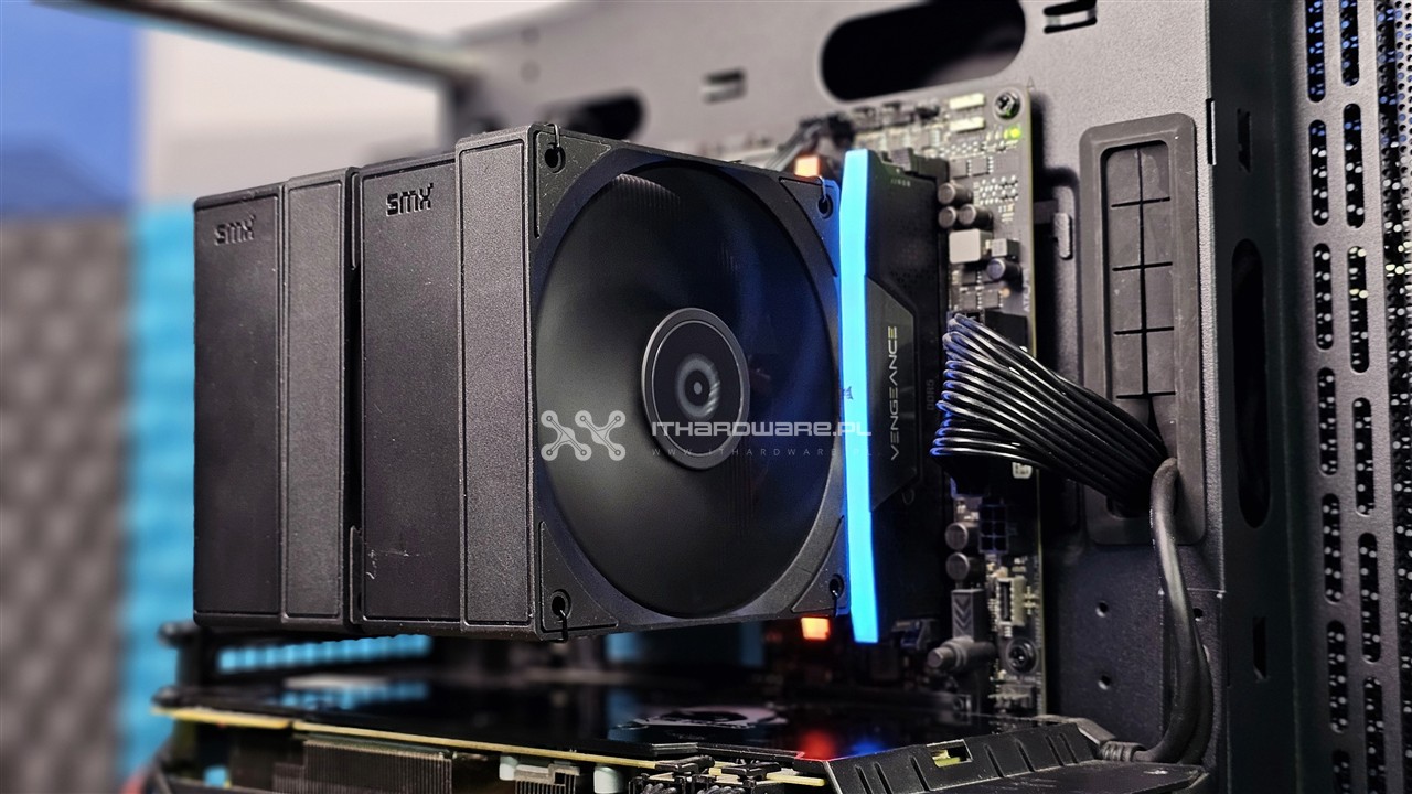 SMX Taifu – zamontowany na płycie