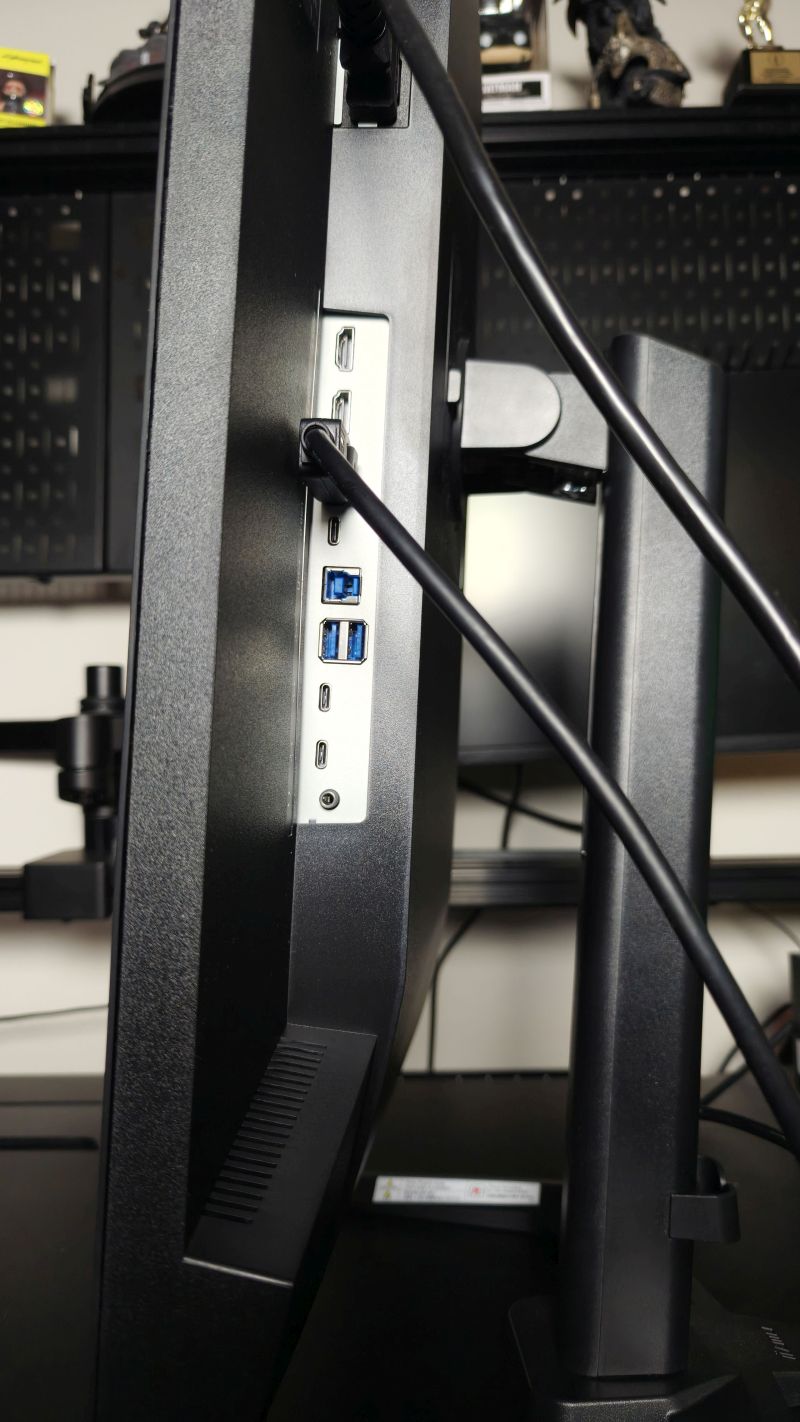 iiyama G-Master GB3261UHSCP-B1 Red