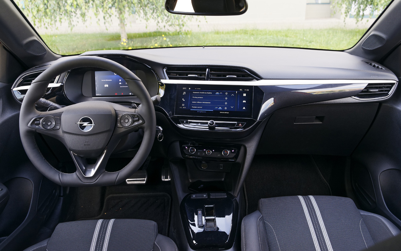 Opel Corsa - wnętrze