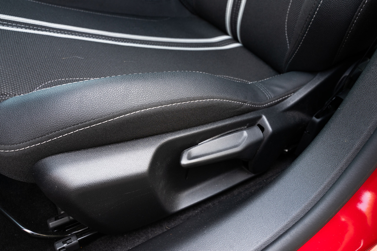 Opel Corsa - fotel kierowcy