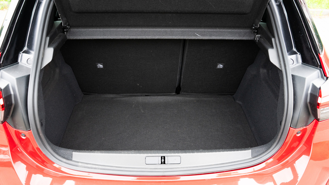Opel Corsa Hybrid - bagażnik