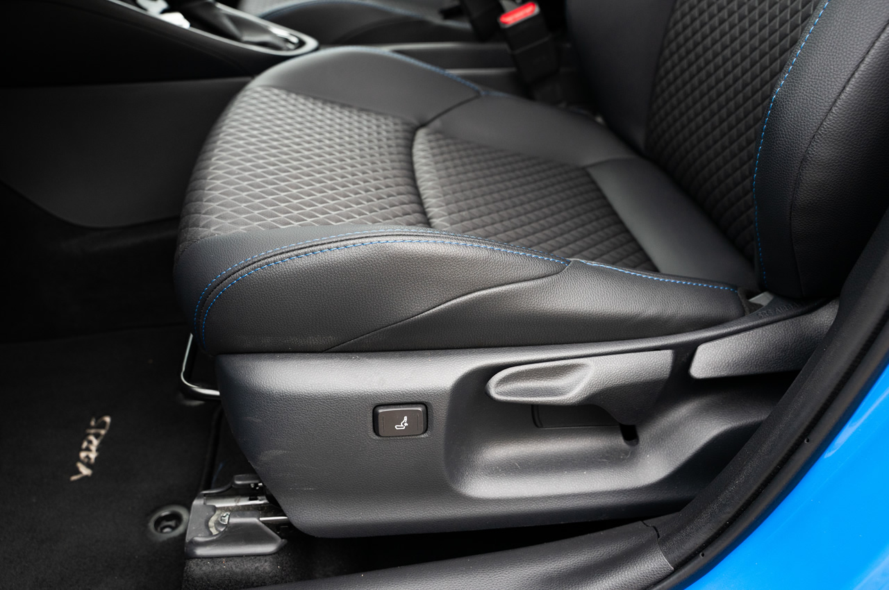 Toyota Yaris - fotel kierowcy