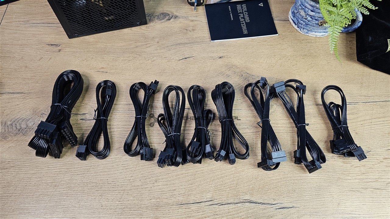 Modecom Volcano HEX 850 W Platinum