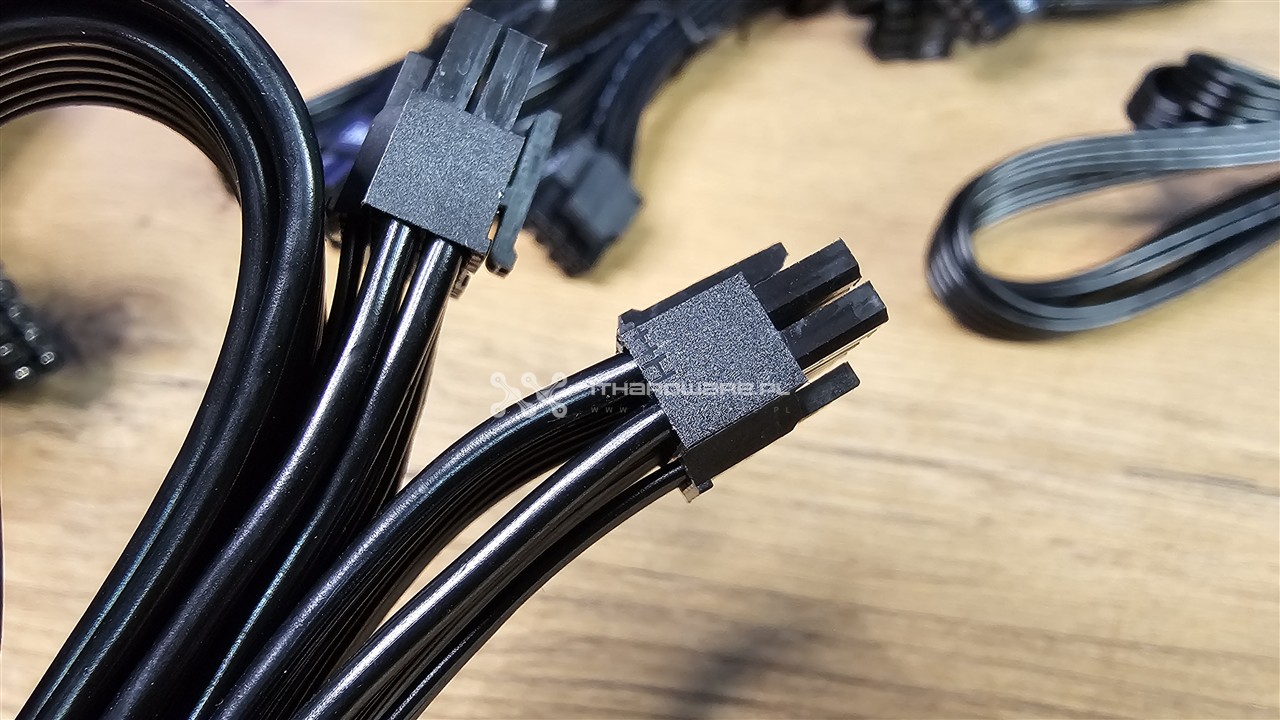 Modecom Volcano HEX 850 W Platinum