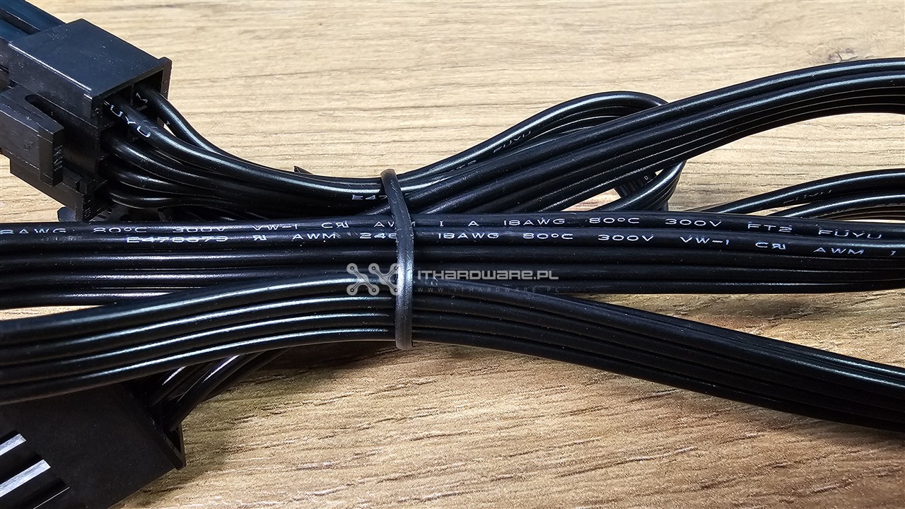 Modecom Volcano HEX 850 W Platinum