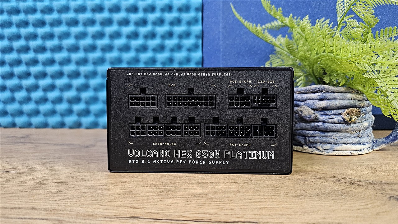 Modecom Volcano HEX 850 W Platinum