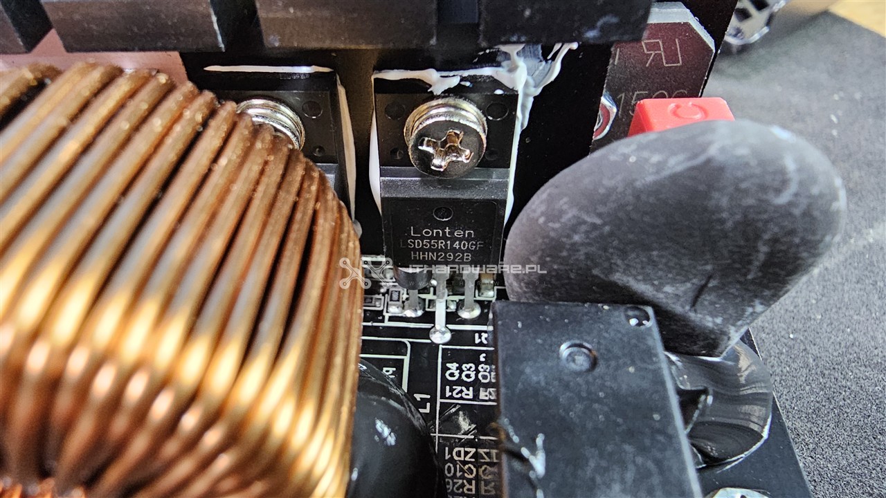 Modecom Volcano HEX 850 W Platinum