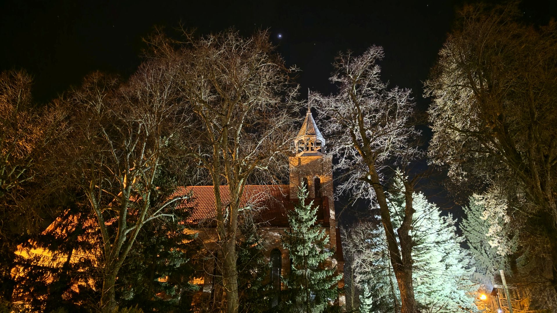 Samsung Galaxy S26 Ultra - obiektyw ultraszerokokątny, główny, 2x zoom, 3x zoom, 5x zoom, 10x zoom nocą