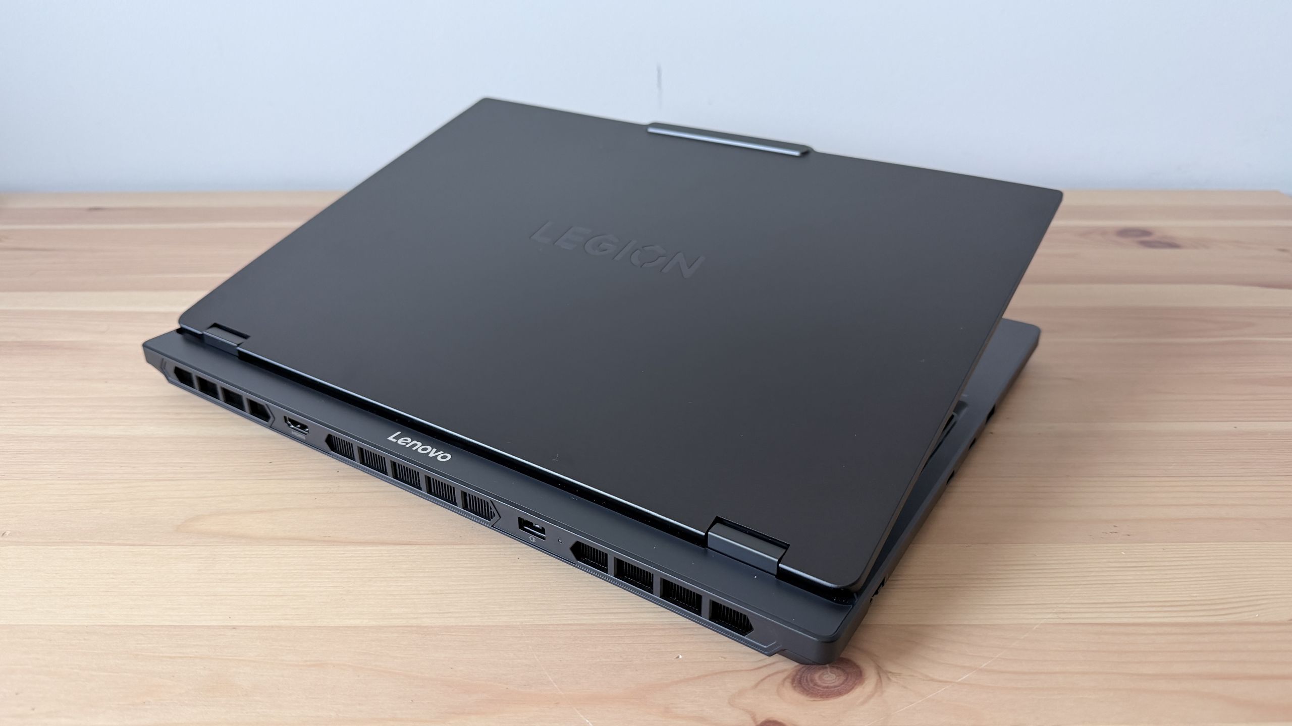 Lenovo Legion 5 15AHP10