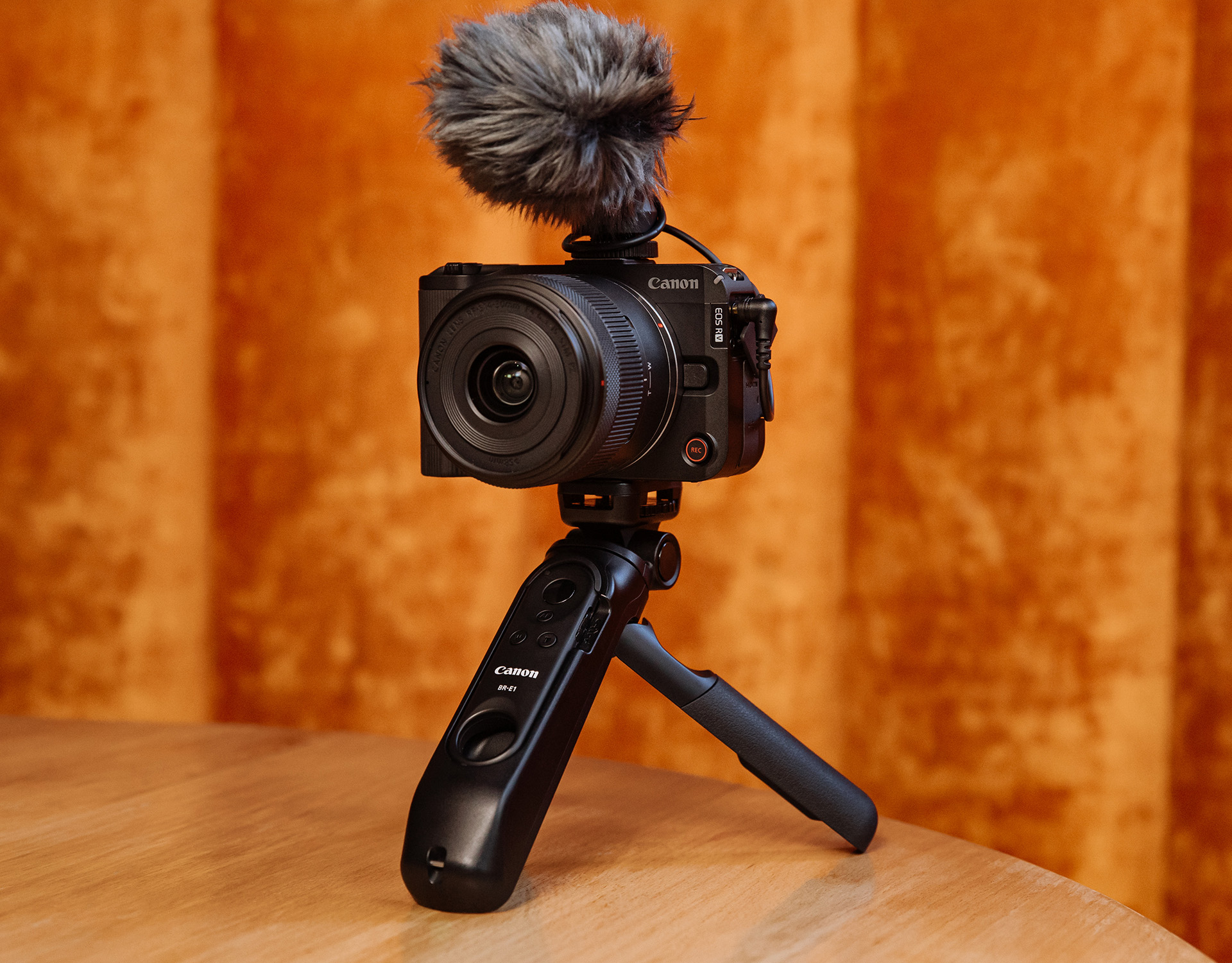 PowerShot V1