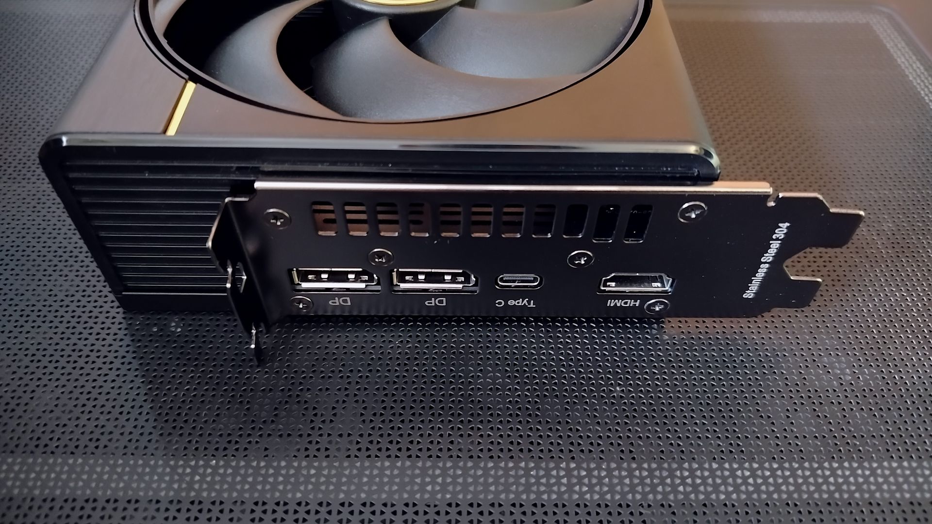 Test ASUS ProArt GeForce RTX 5090 OC