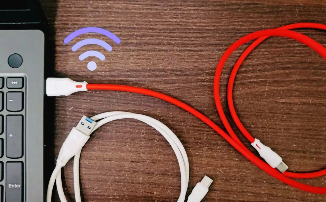 Ten kabel USB to ukryty komputer. Potrafi przejąć kontrolę nad PC