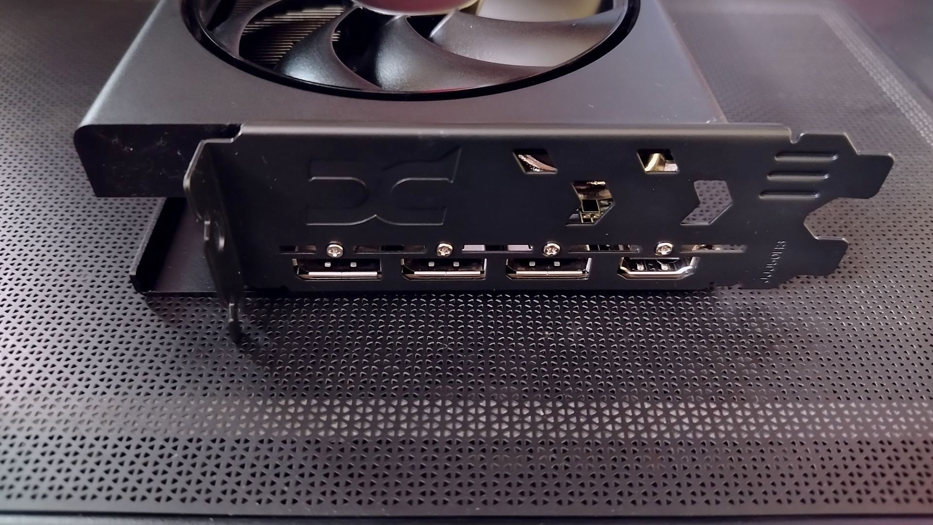 Test AMD Radeon RX 9070 GRE. Ciekawa propozycja, choć z niewiadomą w kwestii ceny