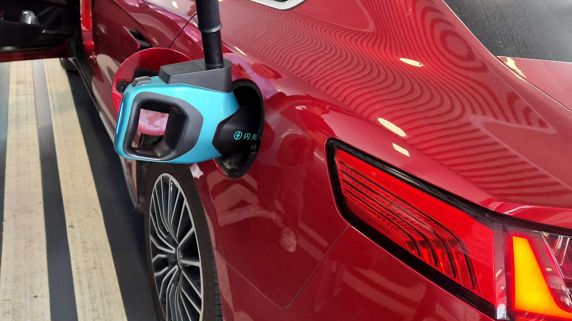 Ładowanie elektryka BYD