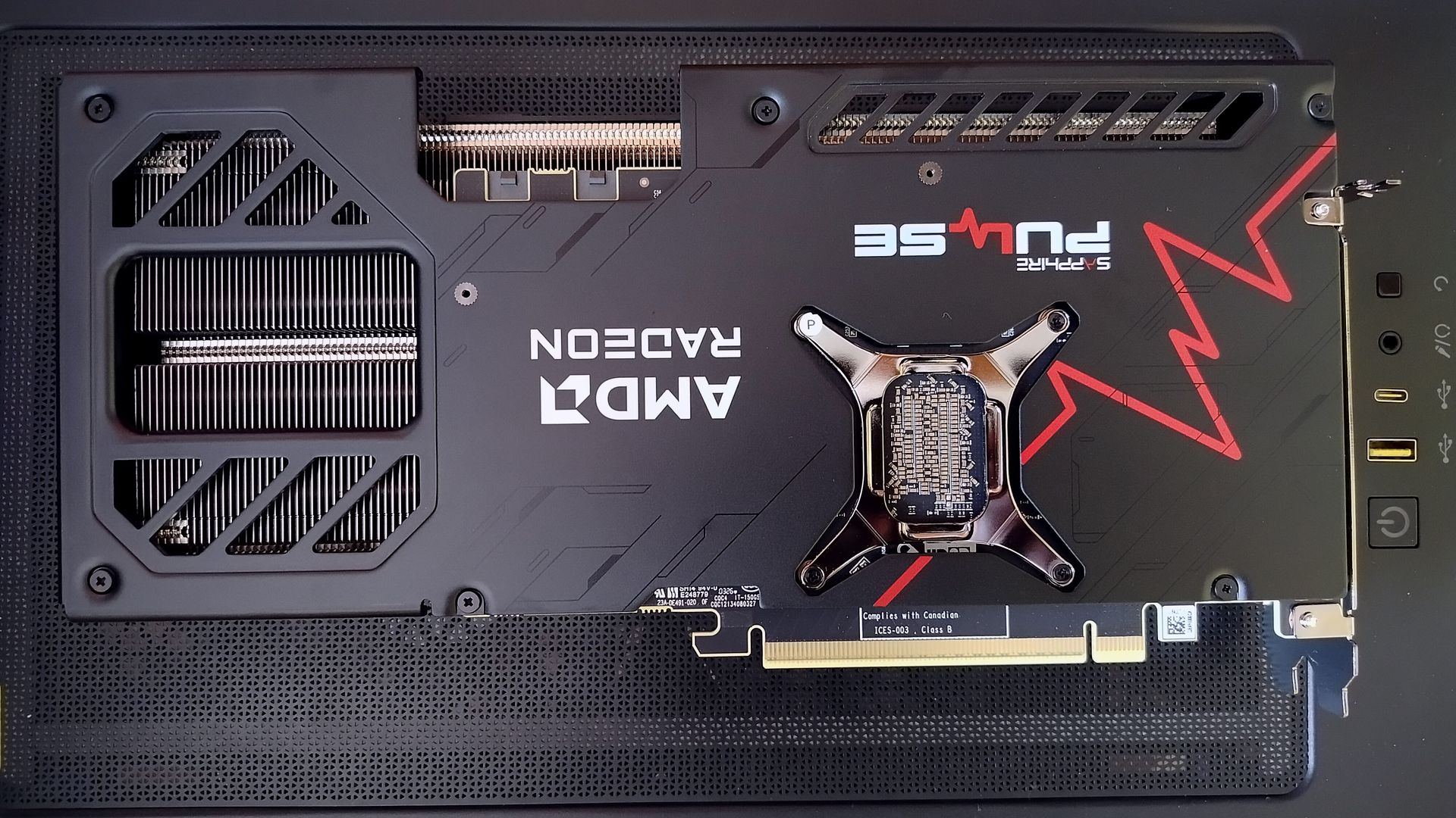 Test SAPPHIRE PULSE Radeon RX 9070 GRE. Kompaktowa karta z mocnym chłodzeniem