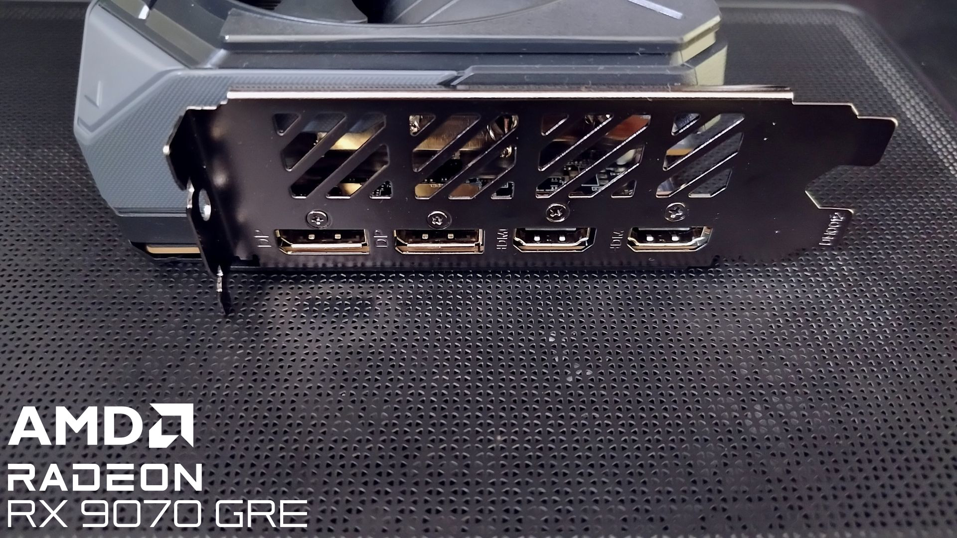 Test GIGABYTE Radeon RX 9070 GRE GAMING OC