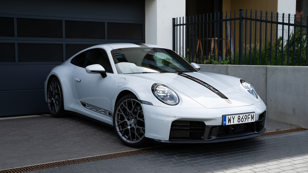 Porsche 911 Carrera - jak sprawuje się w codziennej jeździe?