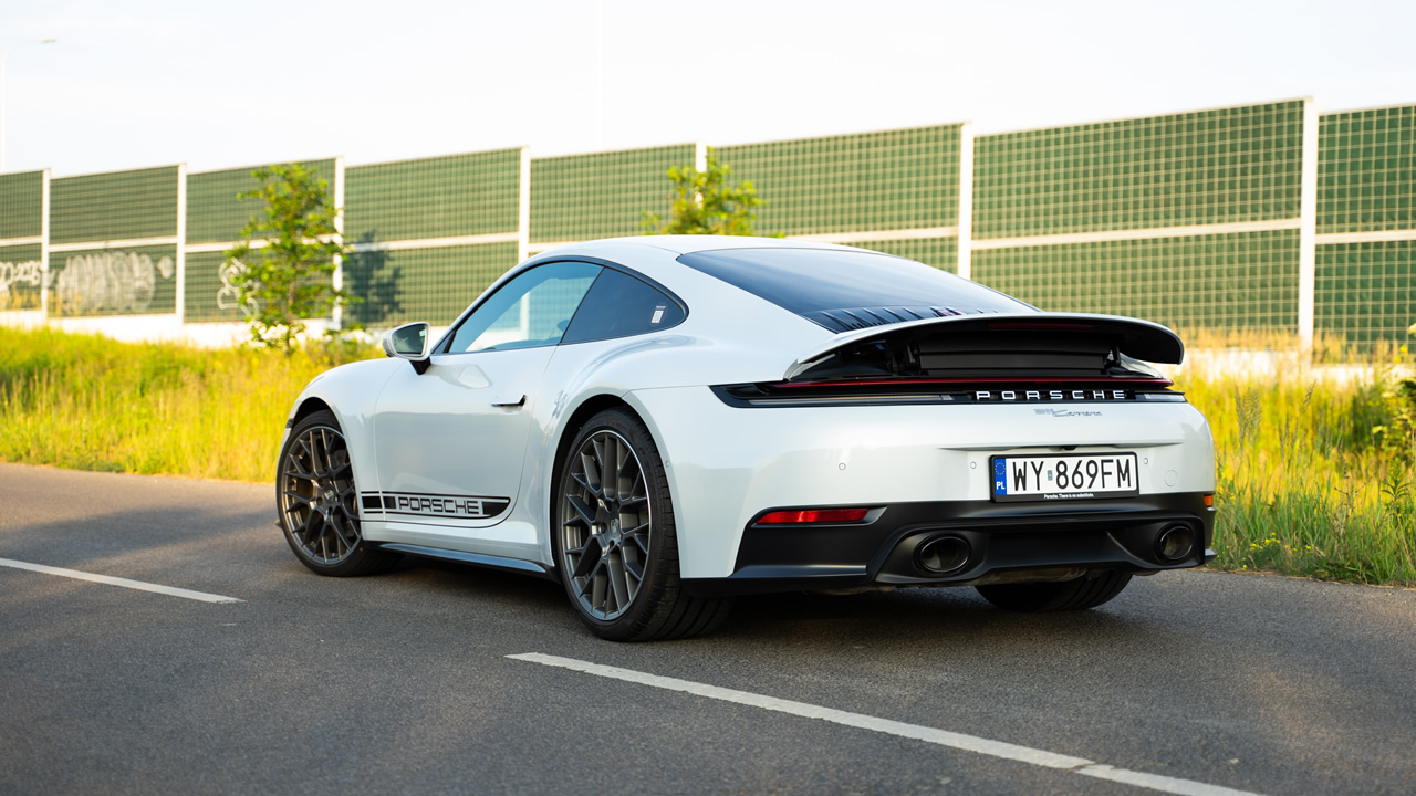 Zużycie paliwa Porsche 911 Carrera?