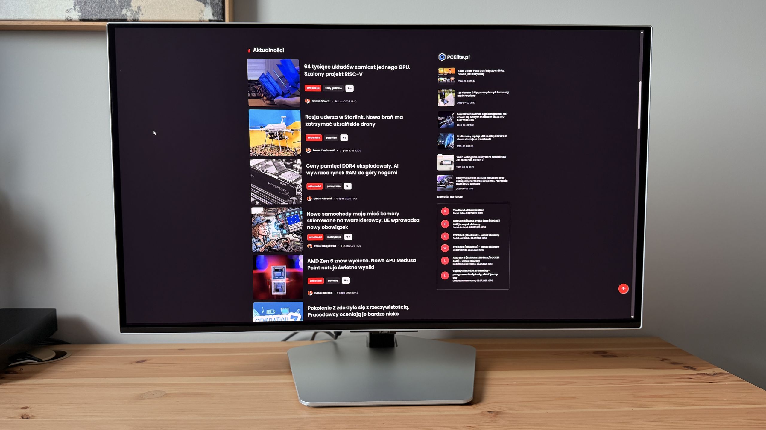 Samsung Odyssey OLED G8 (G80SH)