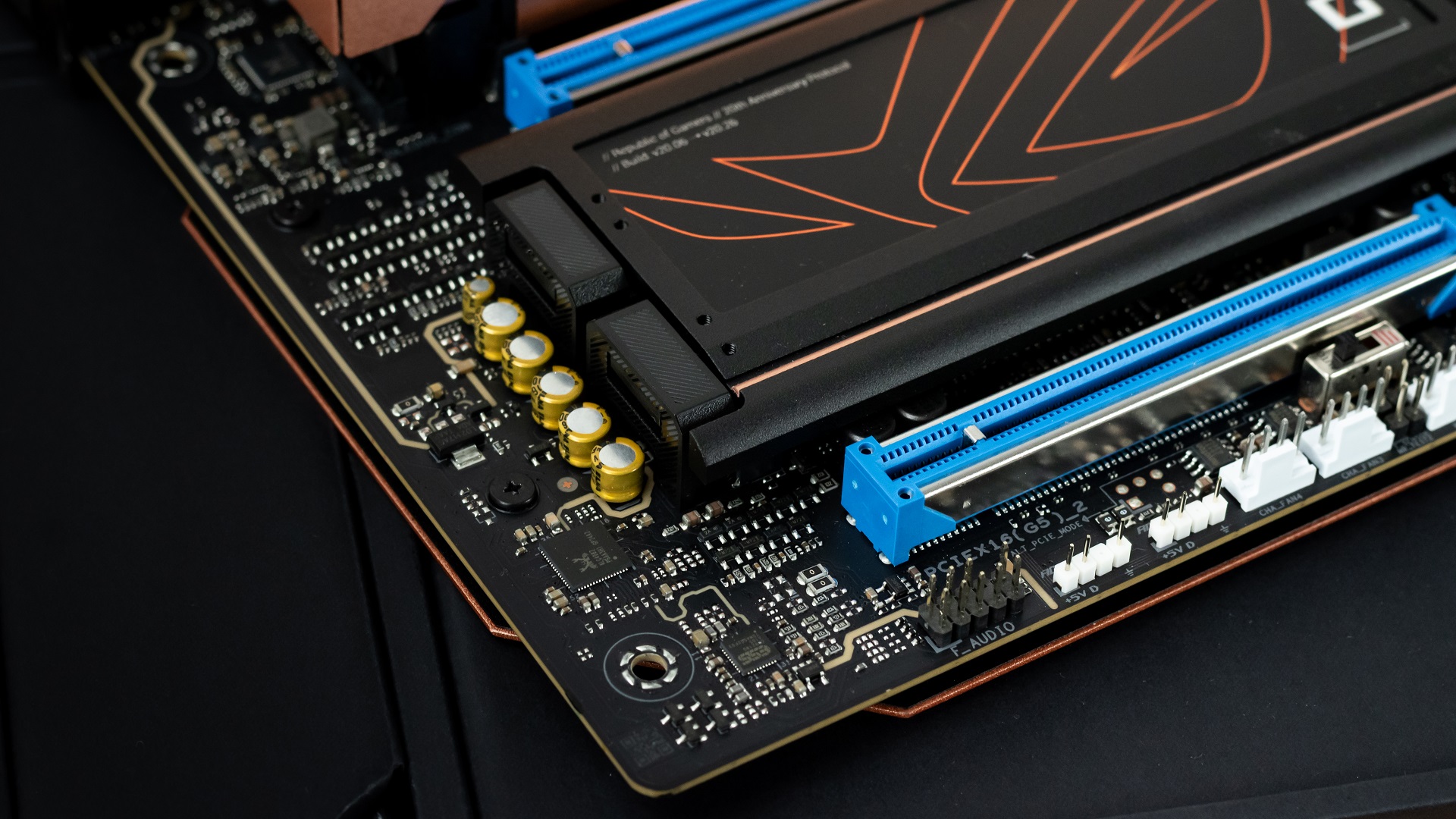 Test płyty głównej ASUS ROG CROSSHAIR 2006. Powiew retro w Twoim komputerze