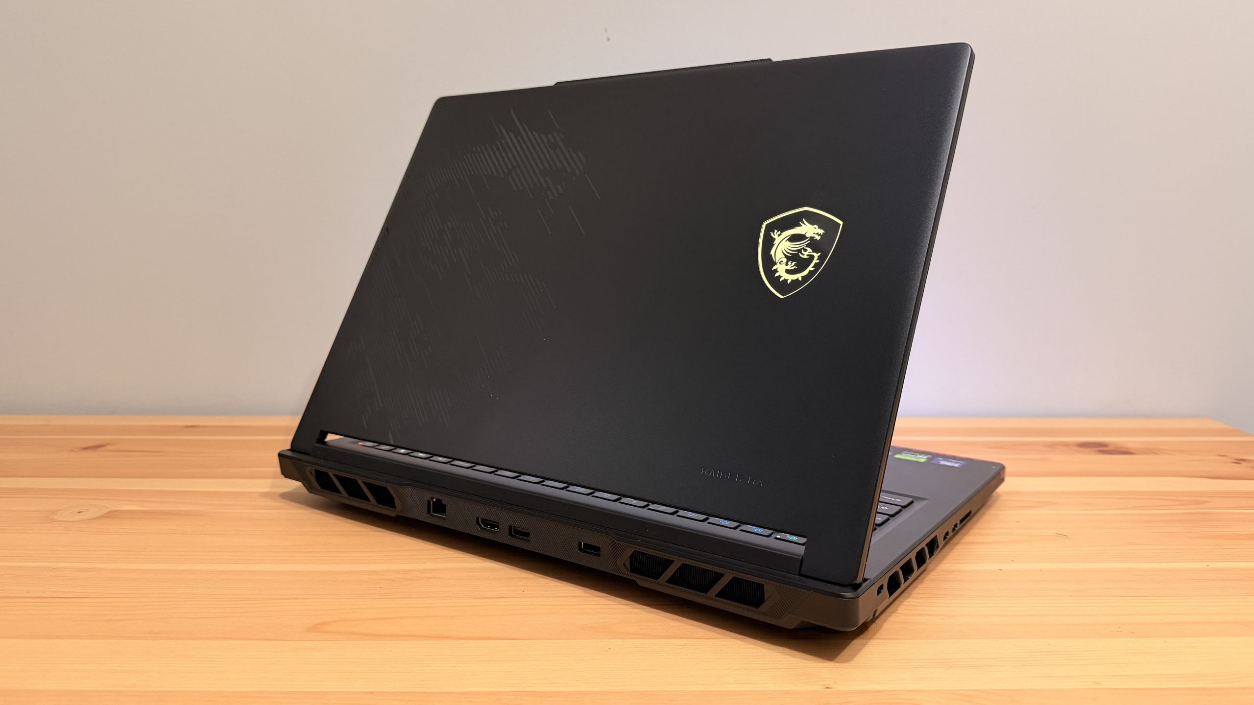 MSI Raider 16 Max HX B2WJ-227PL