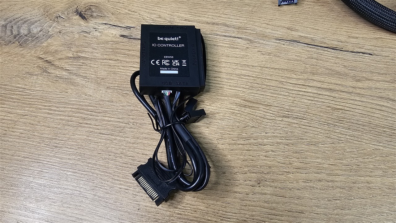 be quiet! Light Loop IO LCD 360 mm – wyposażenie zestawu