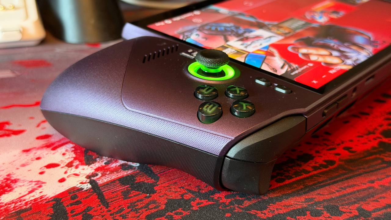 MSI Claw 8 EX AI+