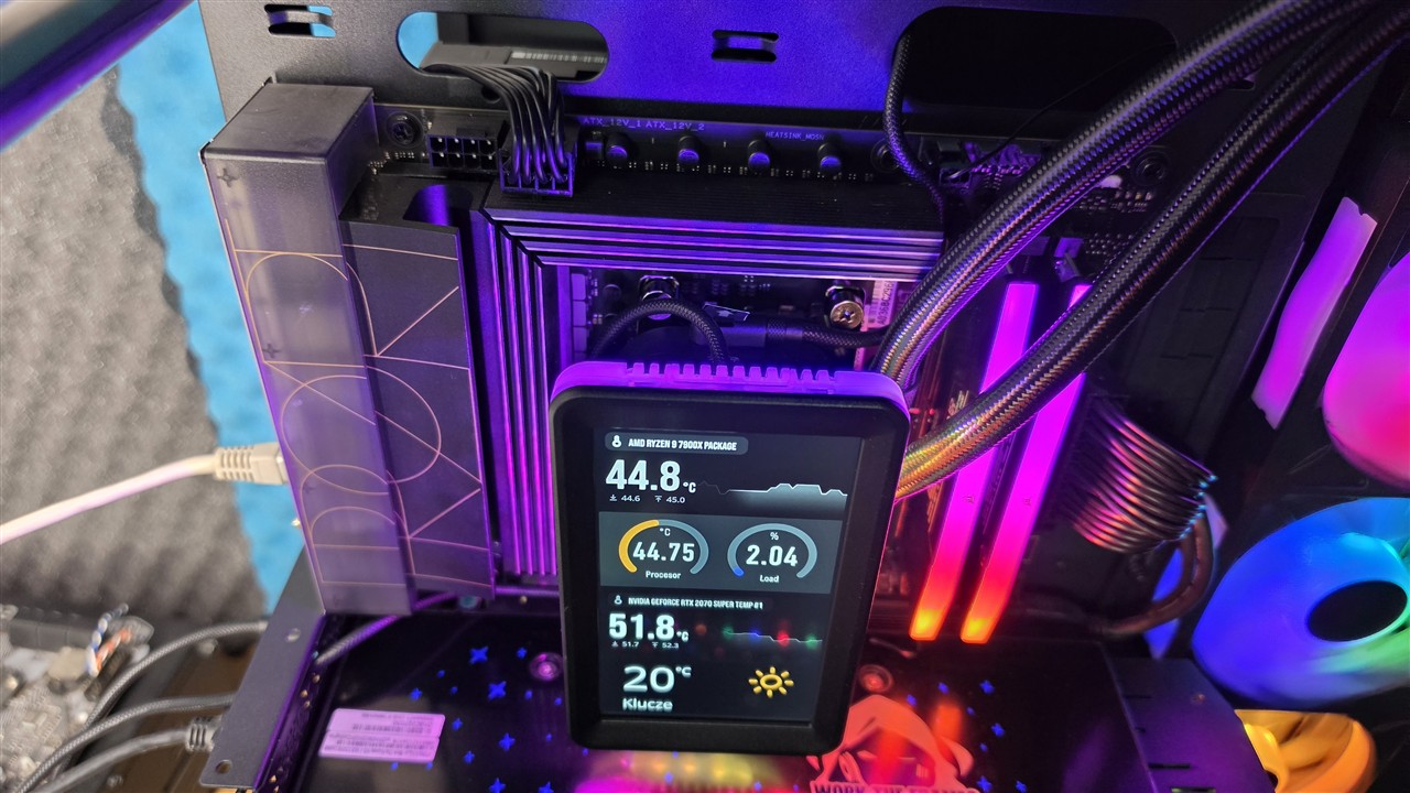 Corsair iCUE LINK TITAN II 360 RX LCD – węże 450 mm w materiałowym oplocie