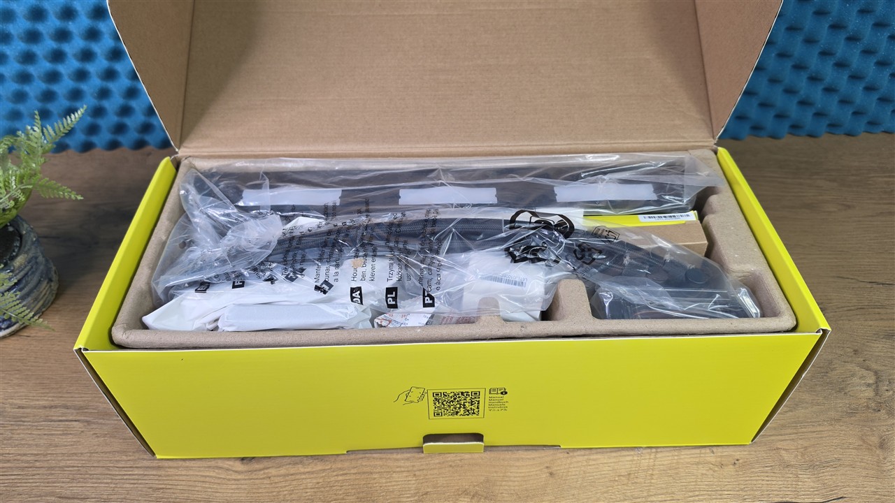 Corsair iCUE LINK TITAN II 360 RX LCD – wyposażenie zestawu