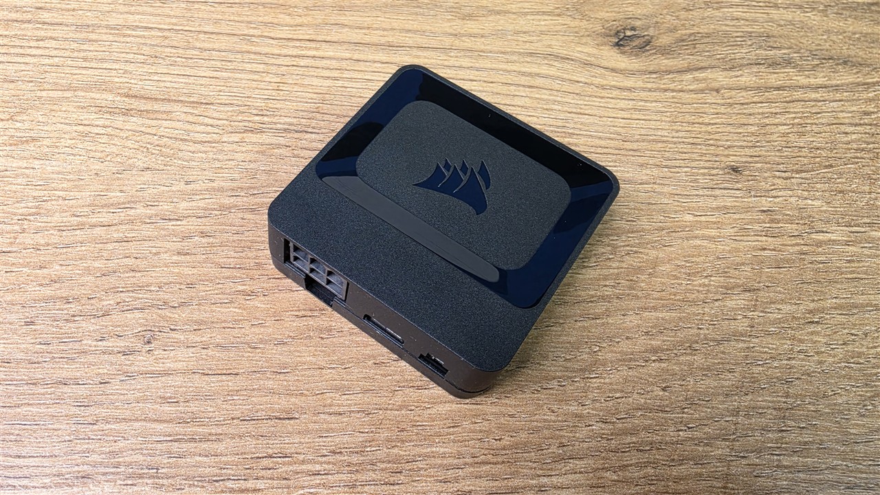 Corsair iCUE LINK TITAN II 360 RX LCD – wyposażenie zestawu