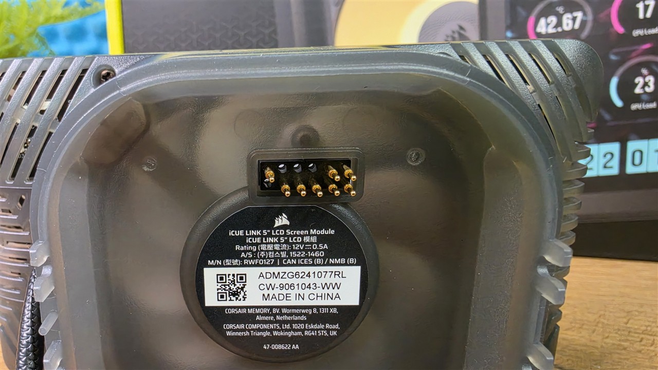 Corsair iCUE LINK TITAN II 360 RX LCD – węże 450 mm w materiałowym oplocie