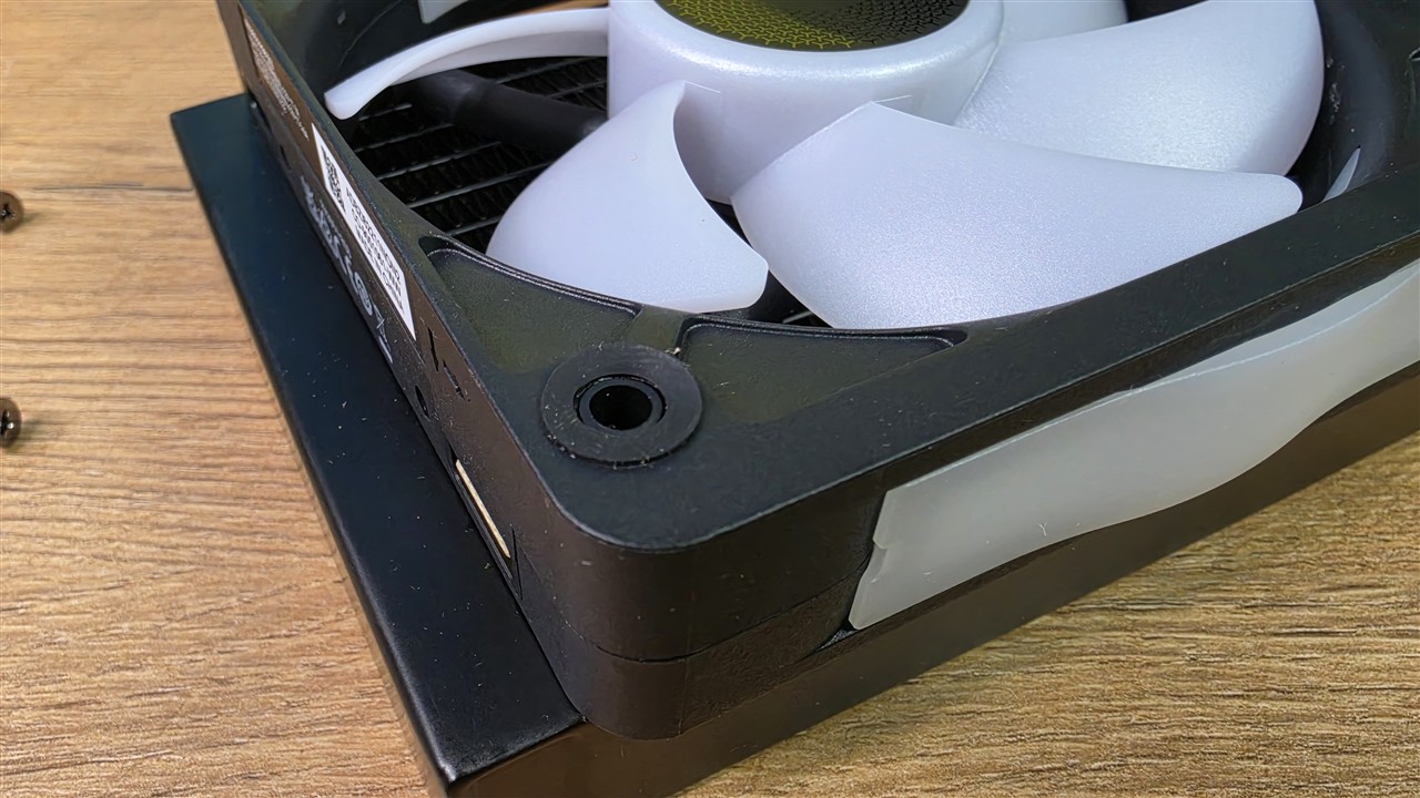 Corsair iCUE LINK RX360 II – wirnik, AirGuide i zunifikowana rama