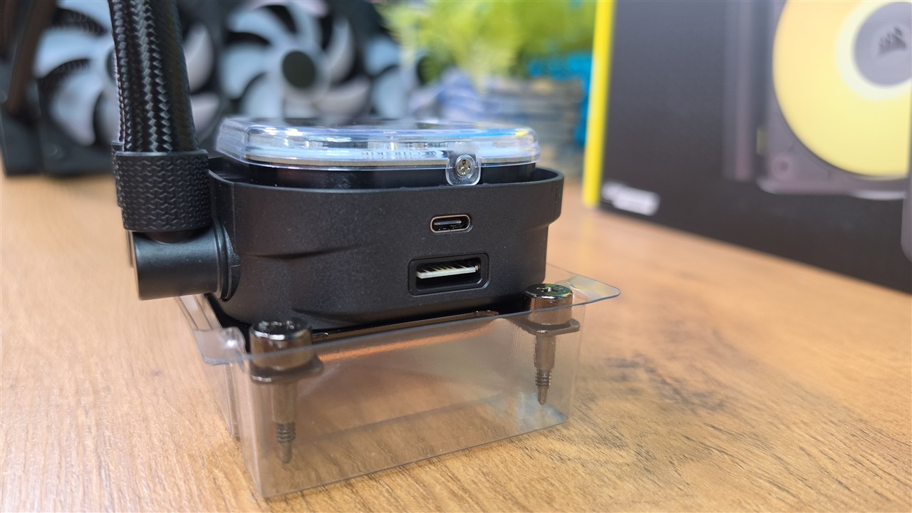 Corsair iCUE LINK TITAN II 360 RX LCD – blokopompka FlowDrive 2 z ekranem IPS 5 cali