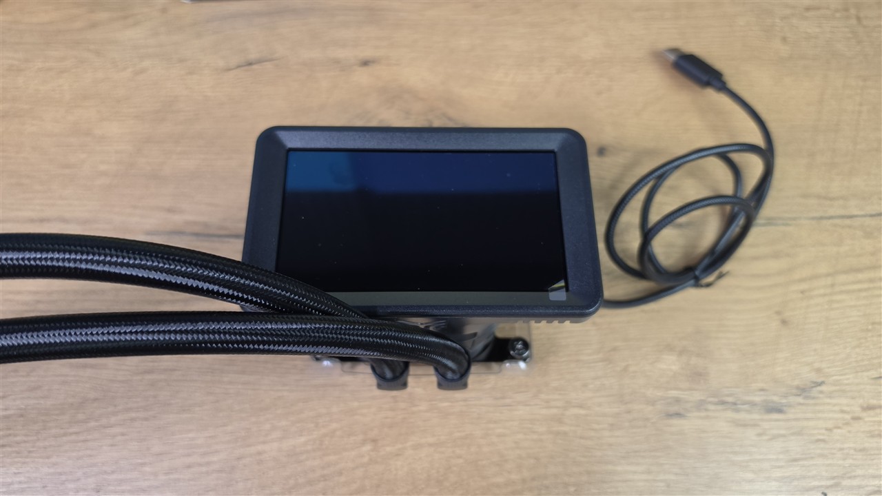 Corsair iCUE LINK TITAN II 360 RX LCD – blokopompka FlowDrive 2 z ekranem IPS 5 cali