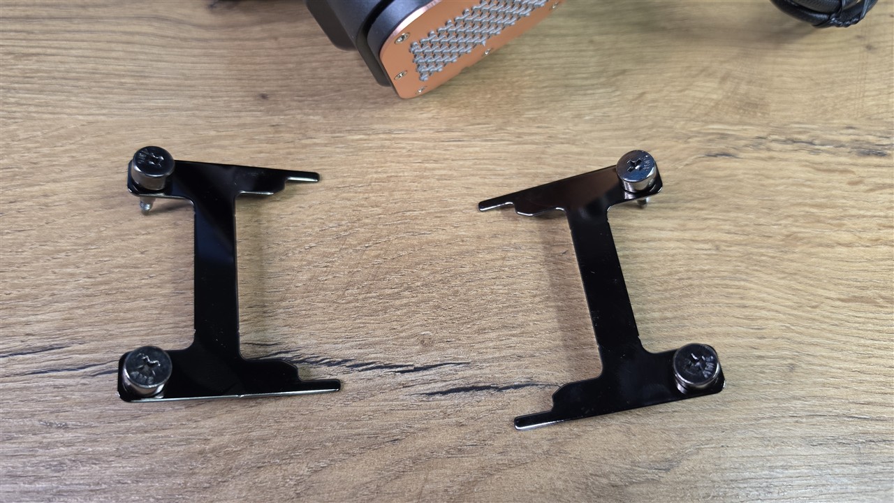 Corsair iCUE LINK TITAN II 360 RX LCD – wyposażenie zestawu